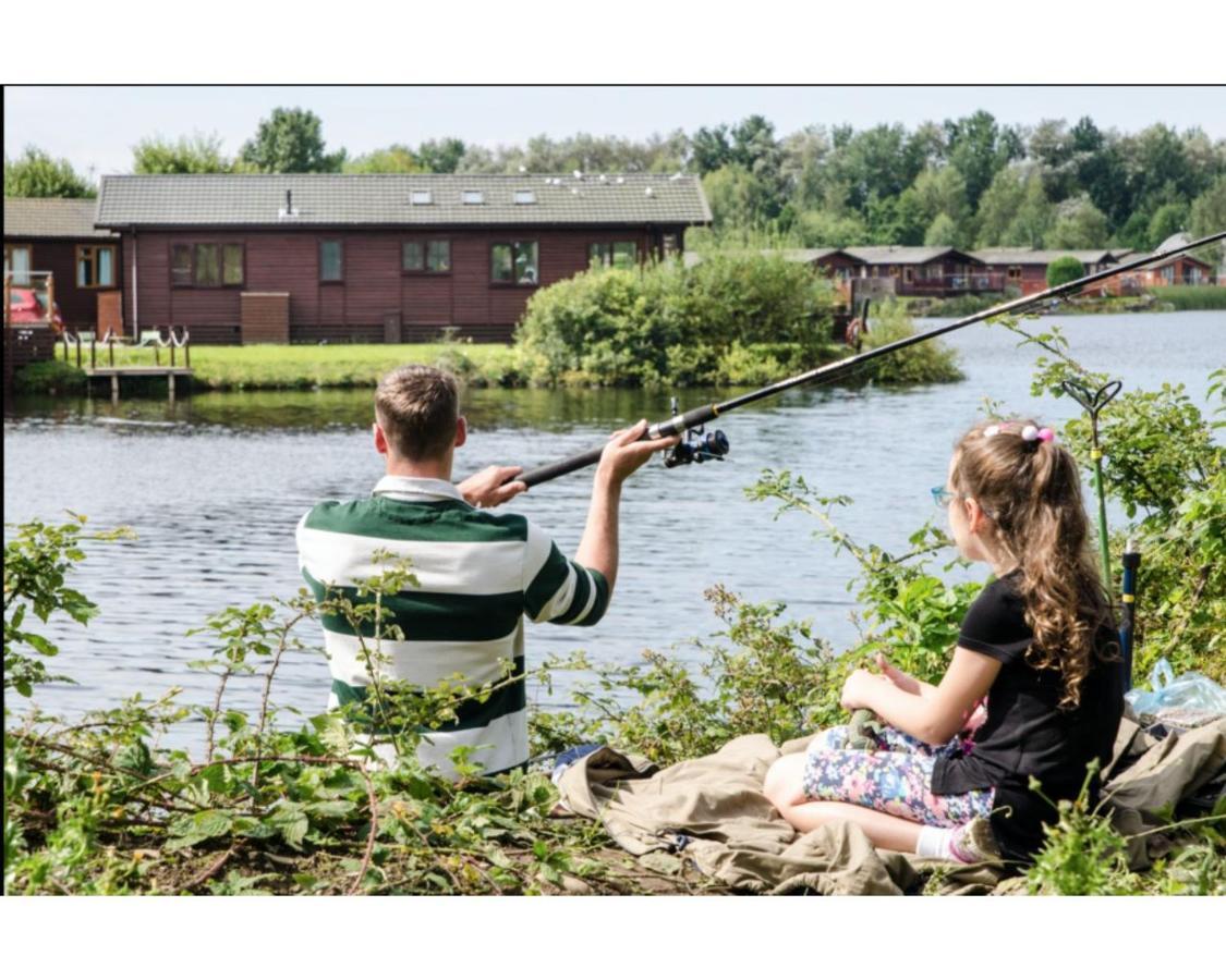 9B Arnside South Lakeland By Waterside Holiday Lodges 칸포스 외부 사진